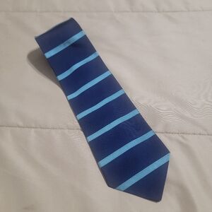 Brooks Brothers Makers 100% Silk Navy Blue & Light Blue Striped Tie